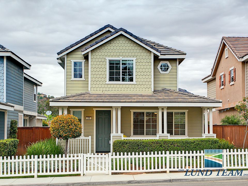 1st image of 205 Vineyard Ct