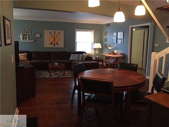 3rd image of 655 E Lexington Ave