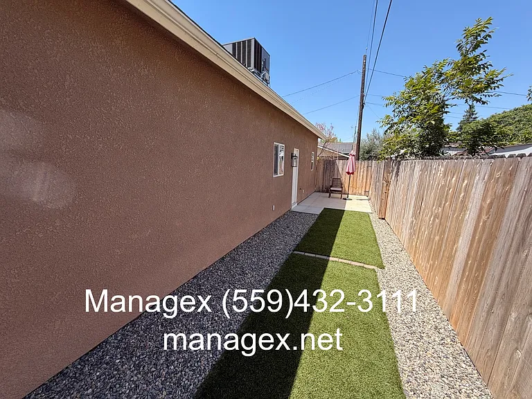 337 Oxford Ave — Photo 10