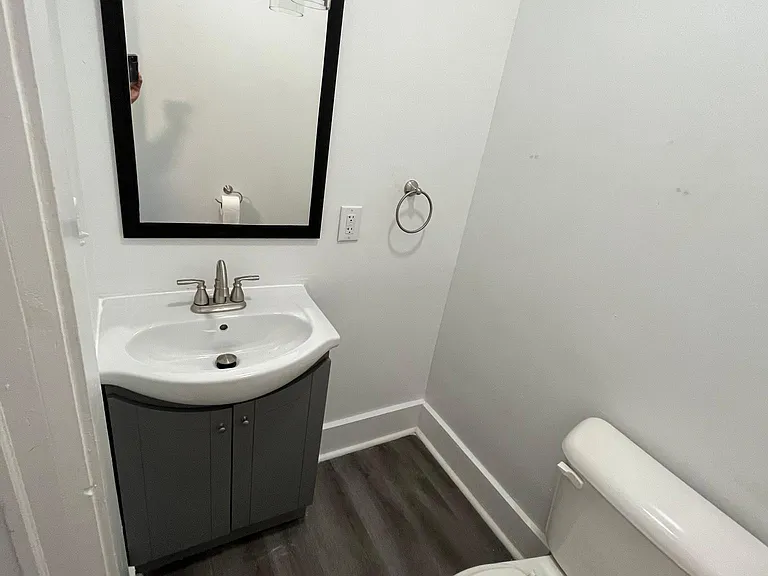 2943 N Park Ave — Photo 8