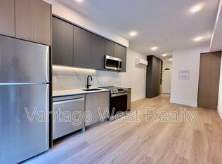 720 Klo Rd #207, Kelowna, BC V1Y 4X5