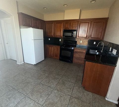 5th image of 552 Bayo Canyon Ct