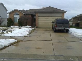 25718 Regal Dr, Chesterfield, MI 48051