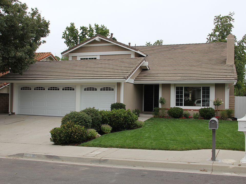 1st image of 3211 Bear Creek Dr