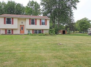 21 Timberline Dr, West Henrietta, NY 14586