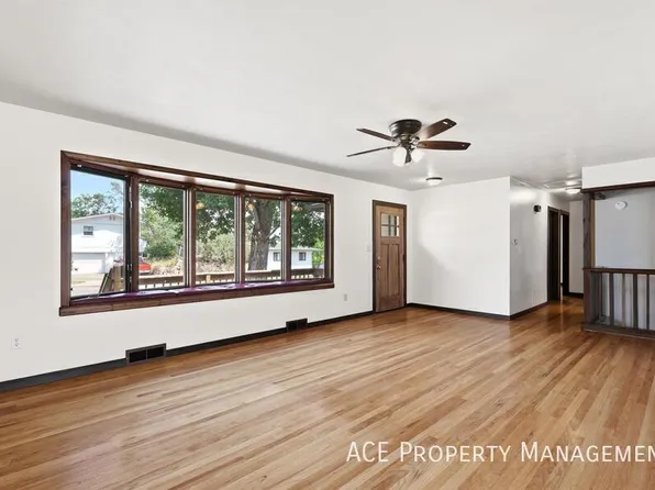 209 Wedgewood Dr, Rapid City, SD 57702