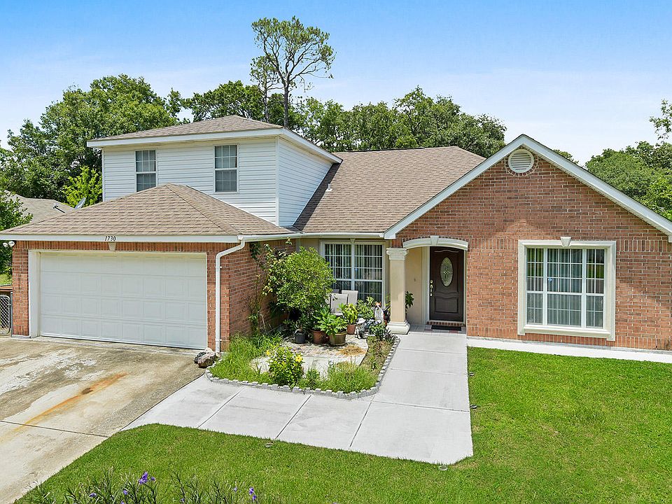 1st image of 1730 Garden Park Dr