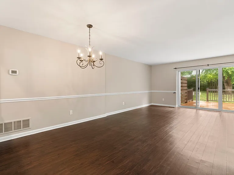 5 Ogden Ct — Photo 11