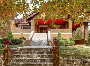 402 E Kaskaskia St, Paola, KS 66071