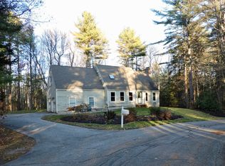 16 Cranberry Ln, Kennebunk, ME 04043