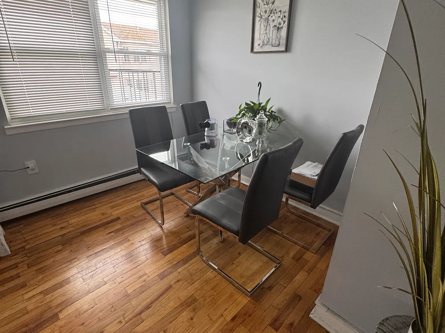 218 Cliff St — Photo 2