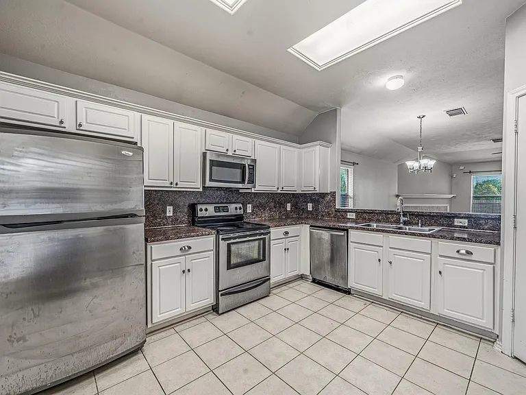7107 Piney Meadow Ct — Photo 6