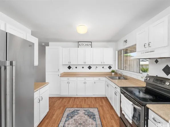 85-1042 Hoolokahi St, Waianae, HI 96792