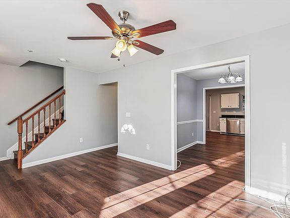4th image of 120 Langdon Farm Cir