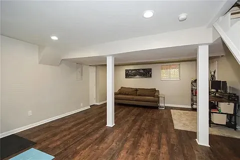 Vanguard Cir SW — Photo 34