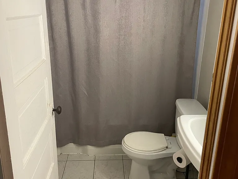 50 Saint James Pl #LOWER — Photo 12