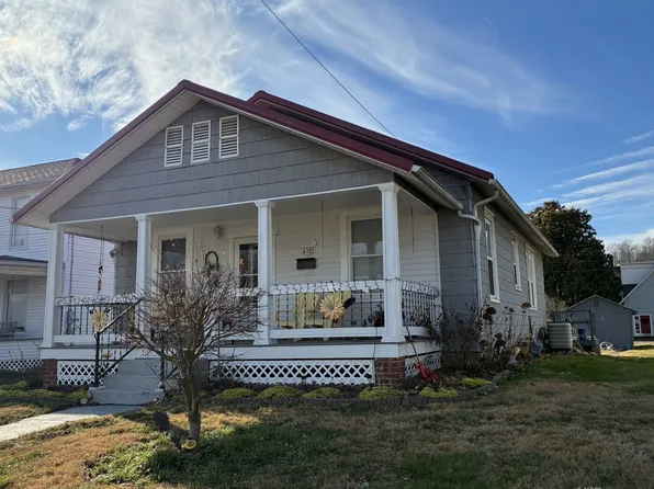 673 High St, Middleport, OH 45760