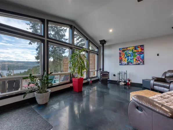 10795 Westshore Rd, Central Okanagan West, BC V1H 2C3