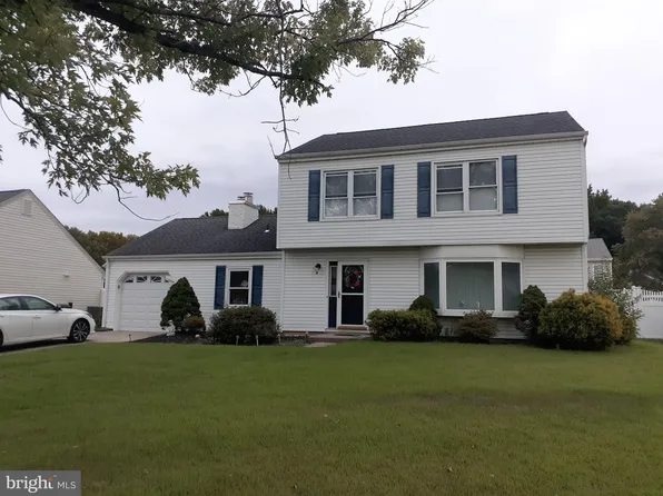 28 Cedarwood Pl, Logan Township, NJ 08085
