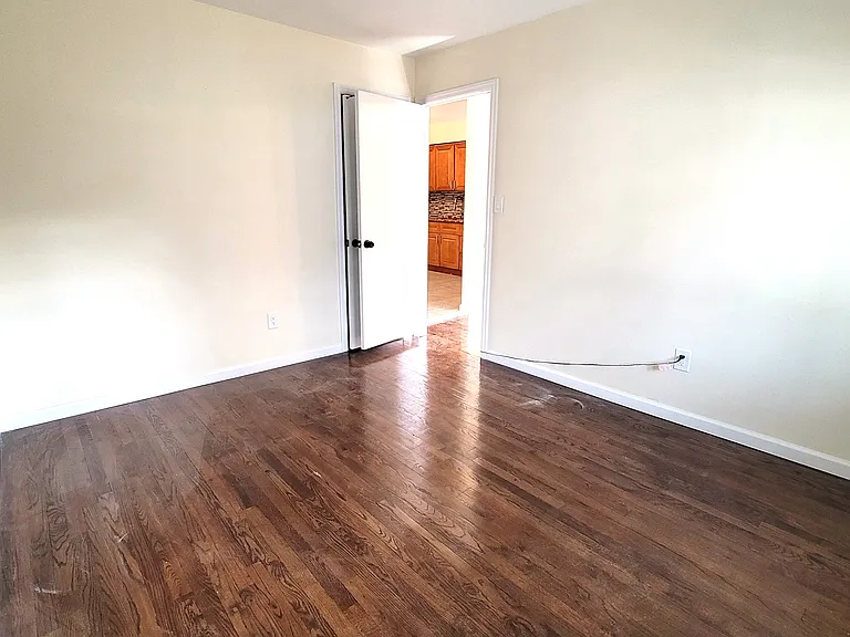 170-20 Lithonia Ave #1F — Photo 11