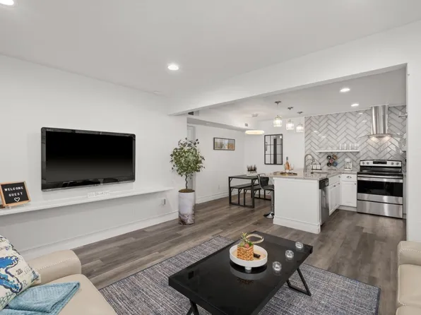 2881 E Huntington Blvd #118, Fresno, CA 93721