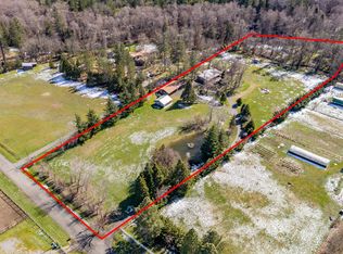 737 Meadow View Dr, Williams, OR 97544