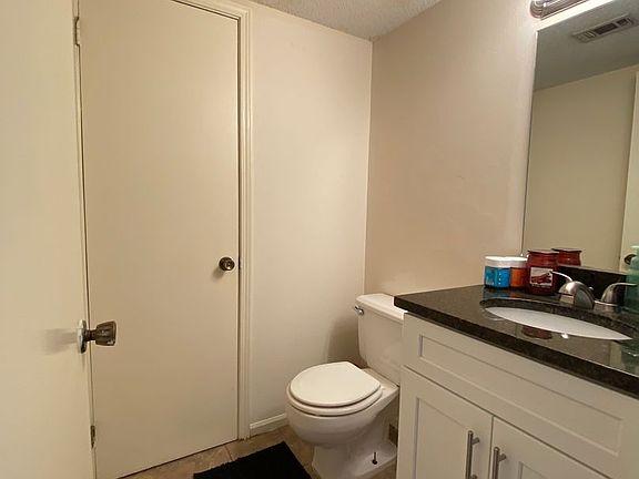 5th image of 1001-1009 12th St #10B