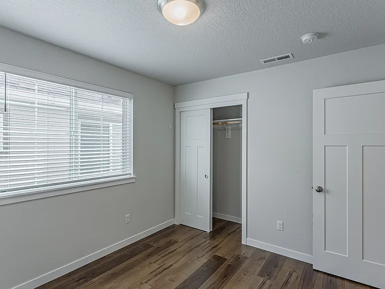 4768 NW Huserik Dr — Photo 29