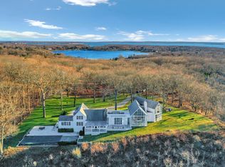 40 Stearns Point Rd #B, Shelter Island Heights, NY 11965