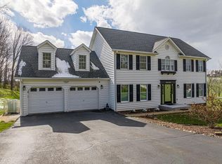 20220 Colony Ln, Bristol, VA 24202