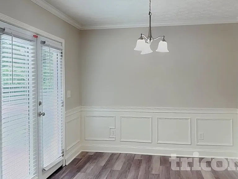 564 Brewer Dr — Photo 5