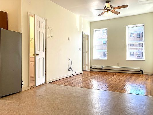 1st image of 233 Maujer St #2C