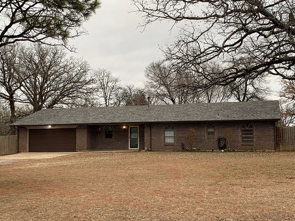 1st image of 5 Horseshoe Ln
