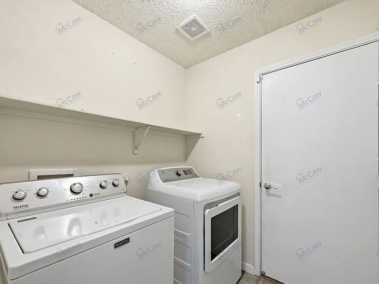 8401 Swan Park Dr — Photo 18