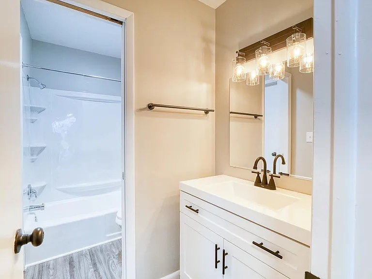 1675 Cedarwood Dr #B — Photo 19