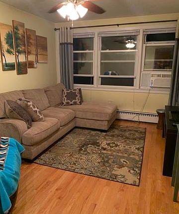 2nd image of 2720 W Summerdale Ave APT 2E