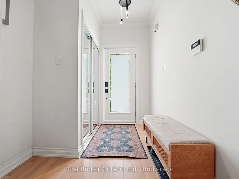165 Margaret Dr — Photo 4
