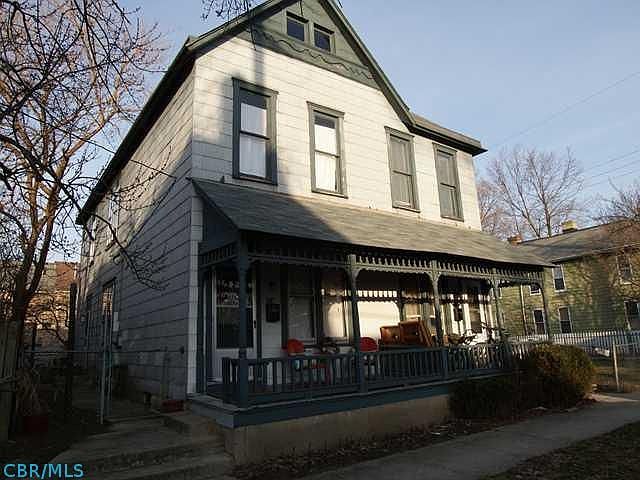 1st image of 929-931 Hunter Ave