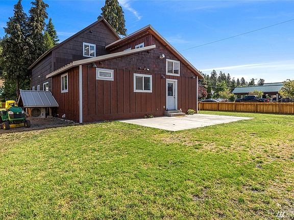 This patio is plumbed with a propane line for your future bbq and fire place, where you can just imagine the outdoor gatherings taking place.  So much to offer as a base to create your vision of an outdoor entertainment area.
