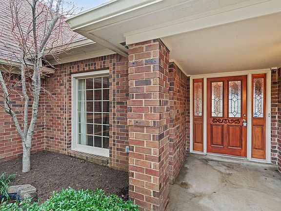 2nd image of 2310 Hickory Path Dr