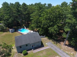 2 Mayflower Rd, Pembroke, MA 02359