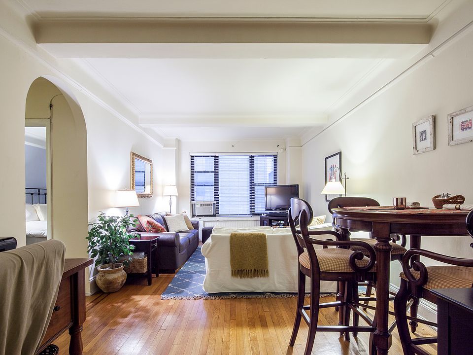 1st image of 7 Park Ave APT 22