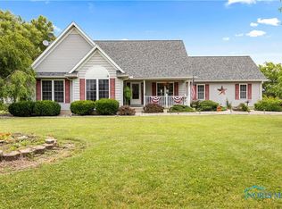 729 N Behlman Rd, Oak Harbor, OH 43449