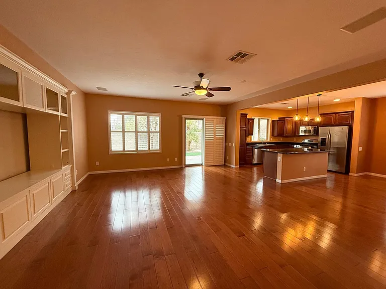 11833 Bussero Ct — Photo 7