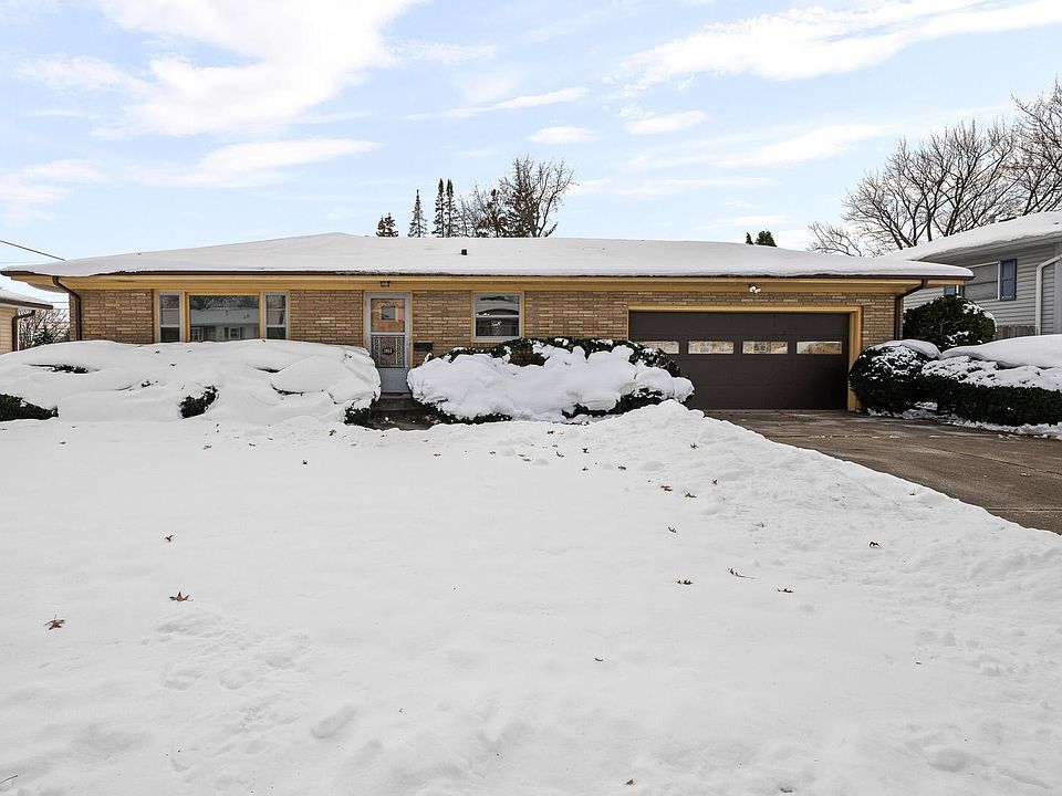 1st image of 1901 W 38th St