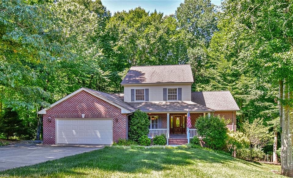 1st image of 1609 Woodrun Dr