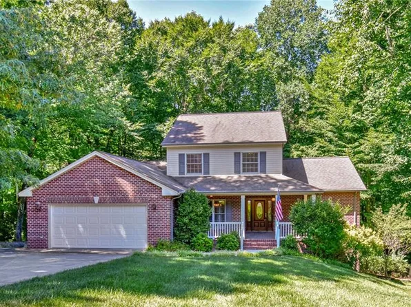 1609 Woodrun Dr, Wilkesboro, NC 28697