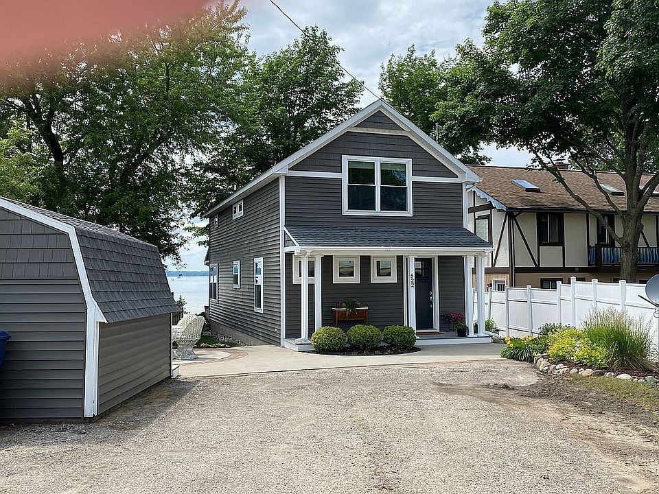 1st image of 522 S Lakeshore Dr