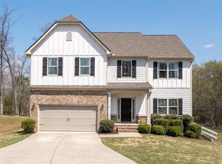 17 Four Feathers Ln NE, Rydal, GA 30171