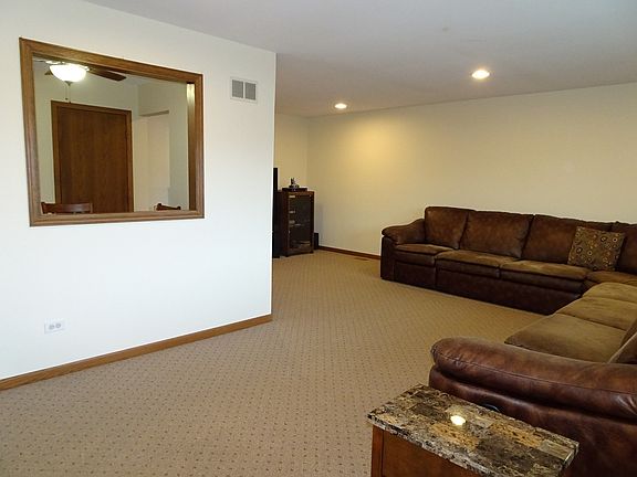 4th image of 7305 Paradise Ln #23